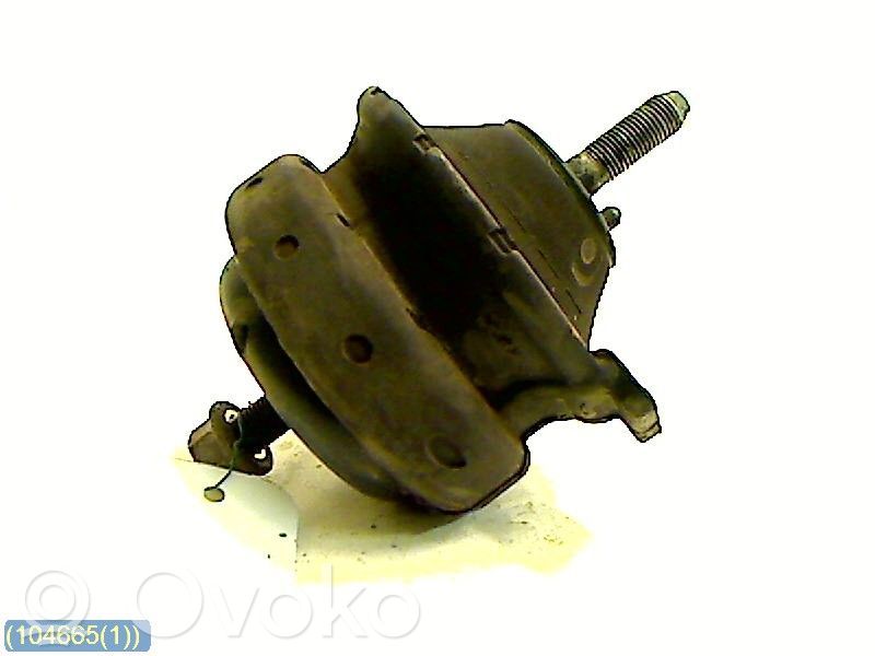 Engine mount bracket