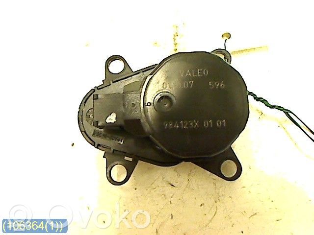 Saab 9-5 Ilmastointilaitteen läpän käyttölaite/moottori (A/C) 
