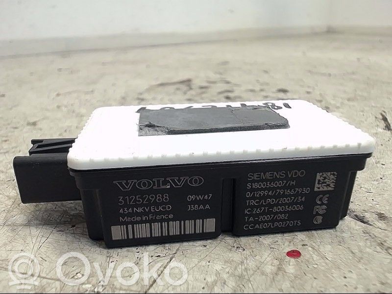 Volvo V70 Radio antenna 