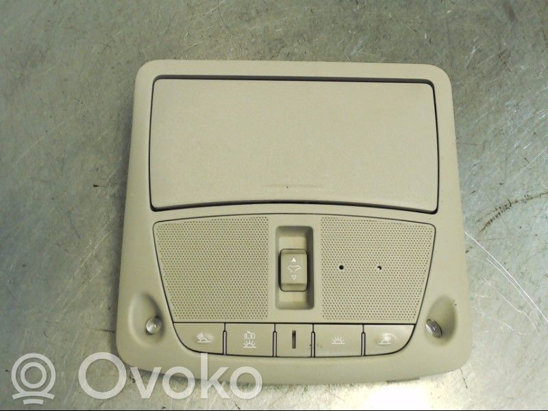 Nissan NP300 Inne oświetlenie wnętrza kabiny 