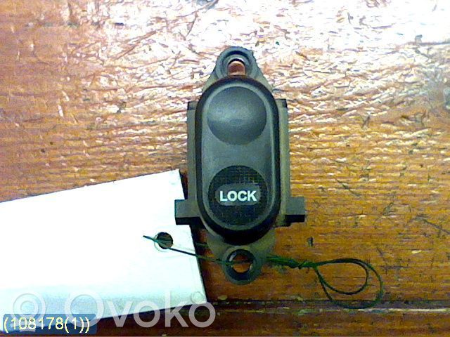 Central locking switch button   04671623AB