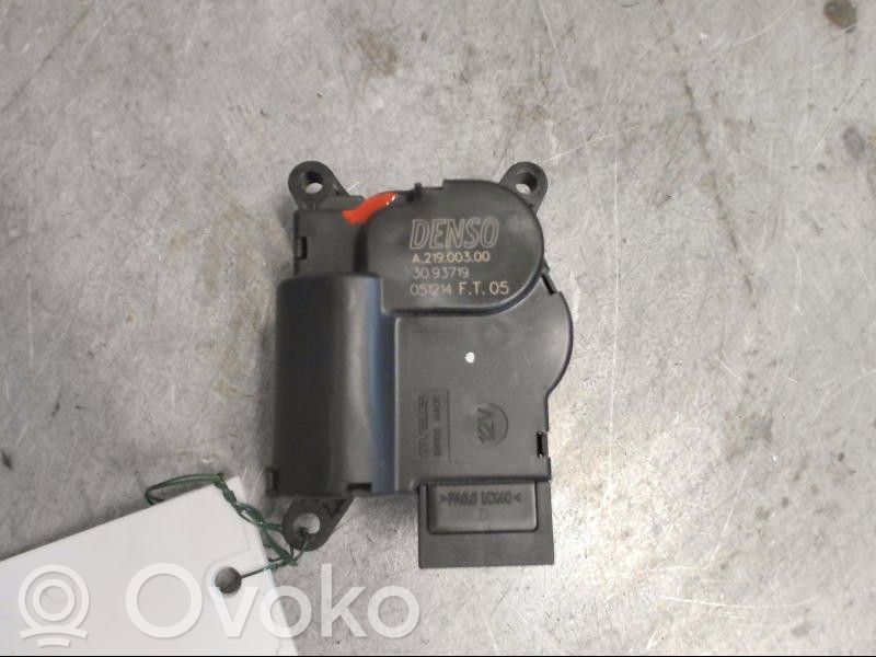Ilmastointilaitteen läpän käyttölaite/moottori (A/C)   A21900300DENSO