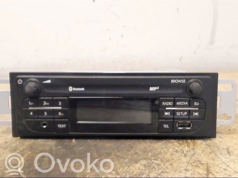 Panel / Radioodtwarzacz CD/DVD/GPS   2809100Q2D,281077R0131DIN,281157115R93459915