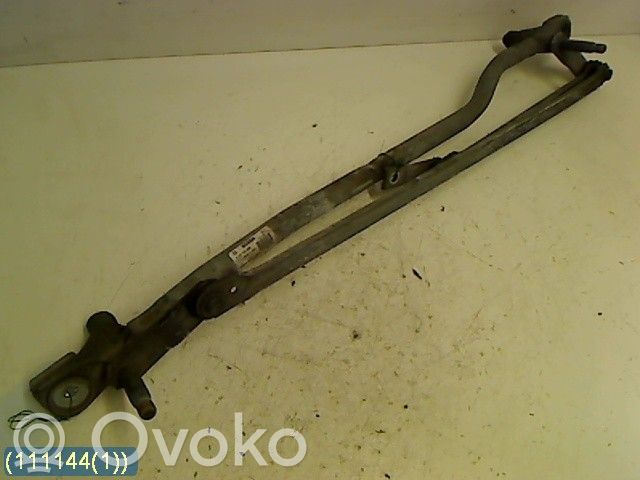 Volvo V70 Front wiper linkage 