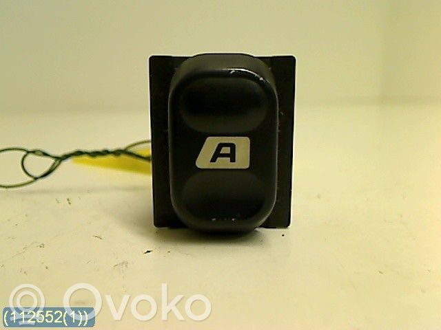 Citroen Berlingo Electric window control switch 
