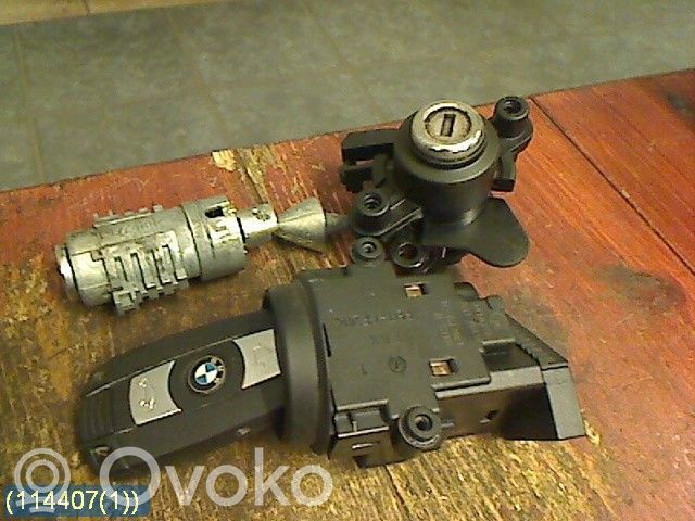 Steering wheel lock   6954722,10862510