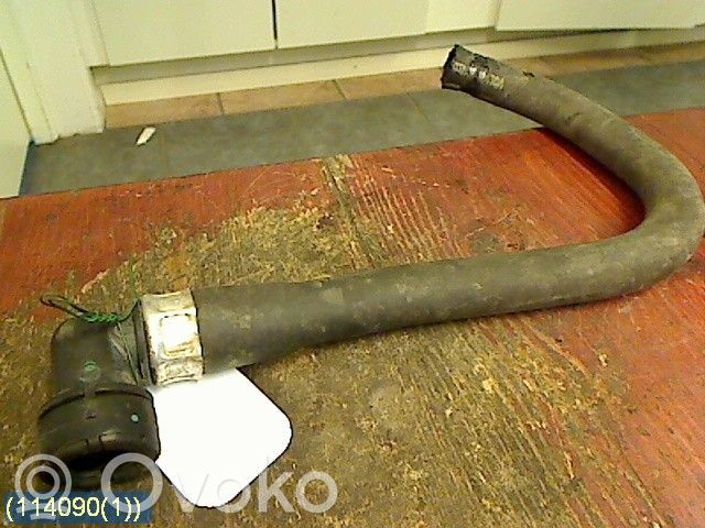 Volvo V70 Conductă/furtun lichid de răcire motor 