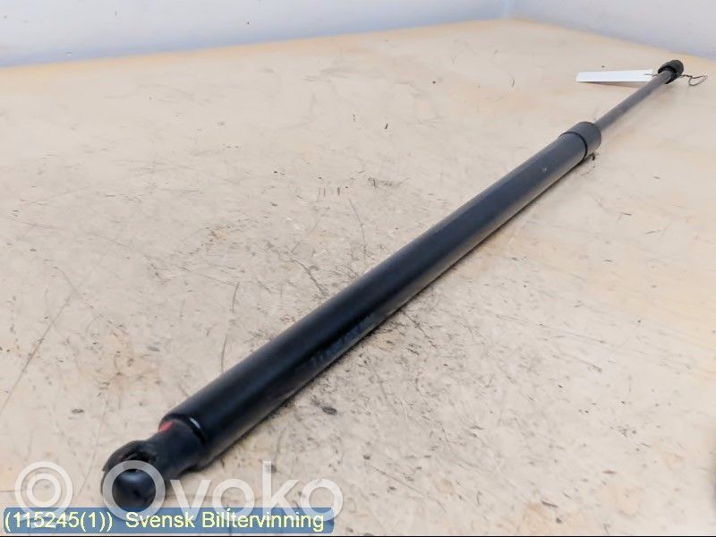 Ford Kuga II Tailgate strut 