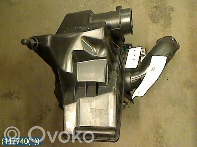 Nissan Note (E11) Air filter box 