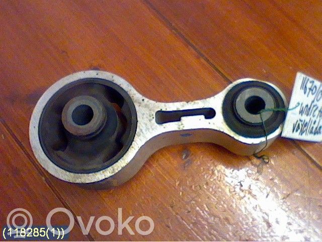 Gearbox mount   UNDRE
