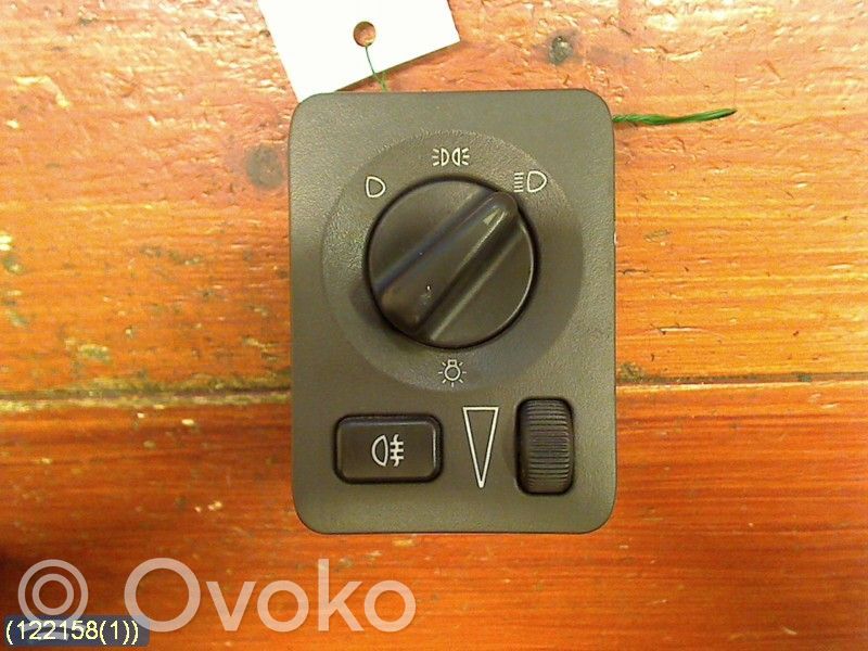 Light switch   4616124,758173