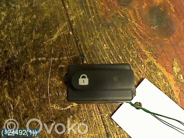 Renault Clio II Central locking switch button 