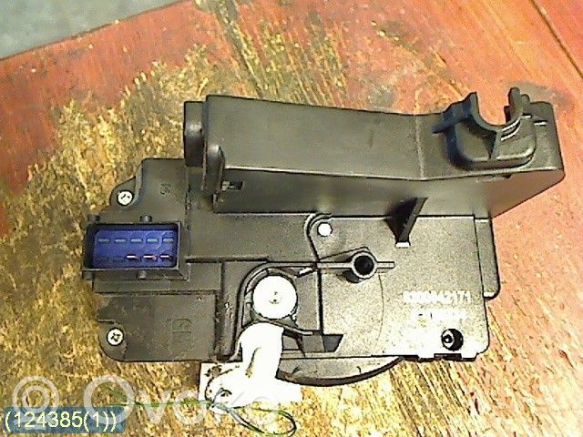 Zamek drzwi przednich   8200042171,91166234KIEKERT