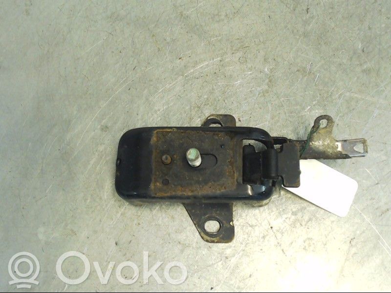 Toyota Hilux (AN10, AN20, AN30) Engine mount bracket