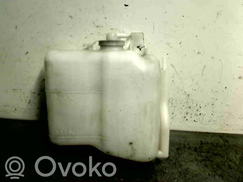 Isuzu D-Max Depósito del refrigerante