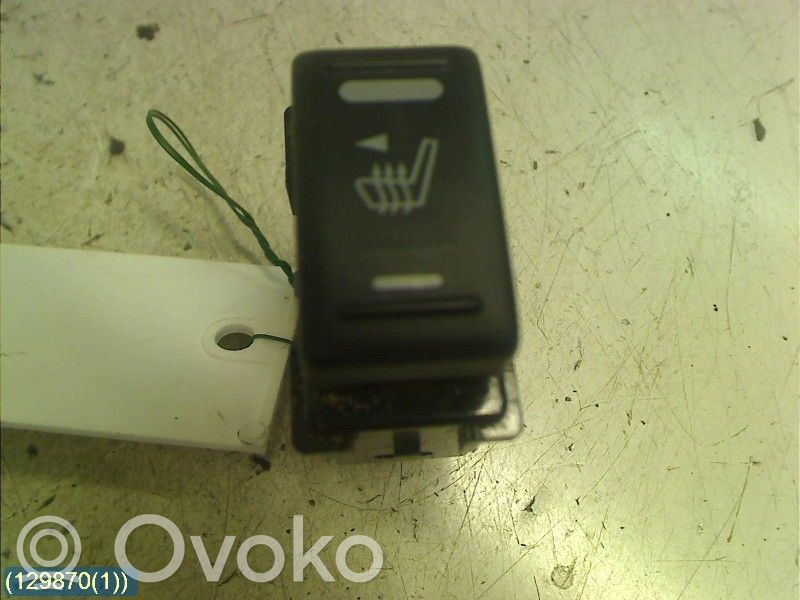 Nissan Note (E11) Interruttore riscaldamento sedile 