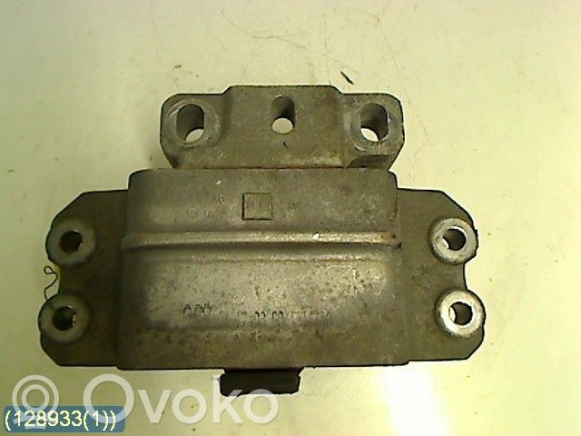 Volkswagen PASSAT B6 Suport cutie viteze 
