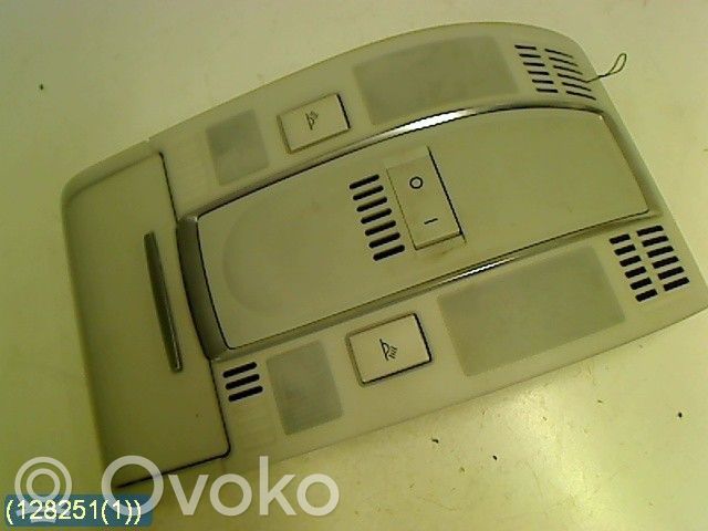 Audi A6 S6 C6 4F Alte lămpi de interior 