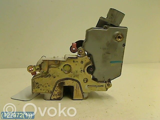 Nissan Primera Zamek drzwi przednich 