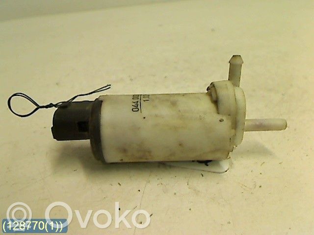 Volvo 740 Windscreen/windshield washer pump 