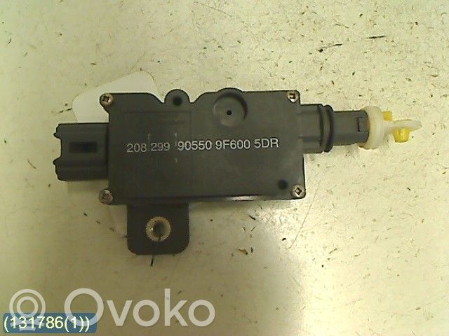 Zamek drzwi tylnych samochodów dostawczych   905509F600,208299ROCKWELL