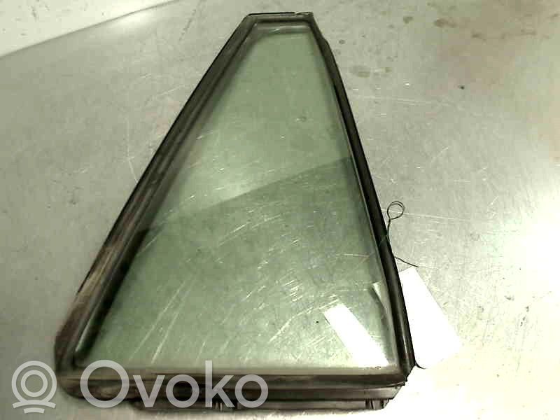 Subaru Outback Ventanilla de ventilación de la puerta trasera 