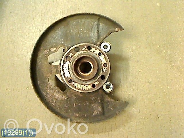 Front wheel hub spindle knuckle