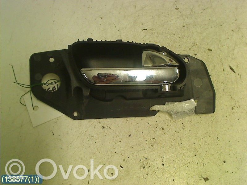 Peugeot 607 Manecilla interna puerta delantera 