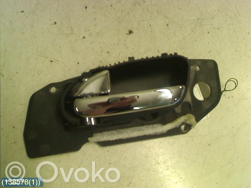 Peugeot 607 Manecilla interna puerta delantera 