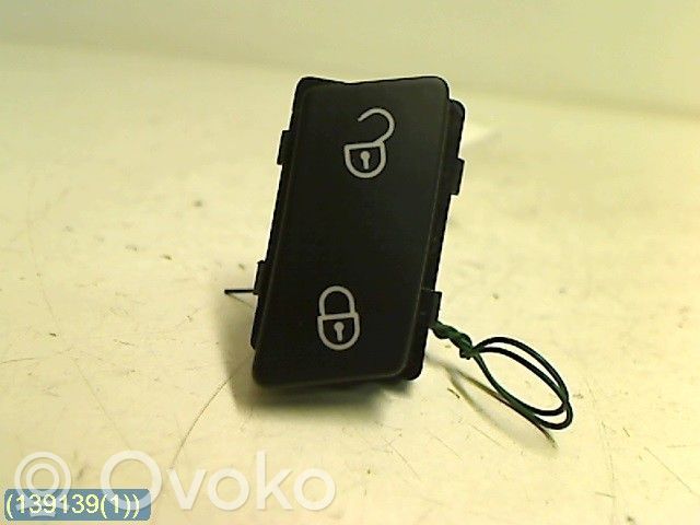 Volkswagen Caddy Central locking switch button 