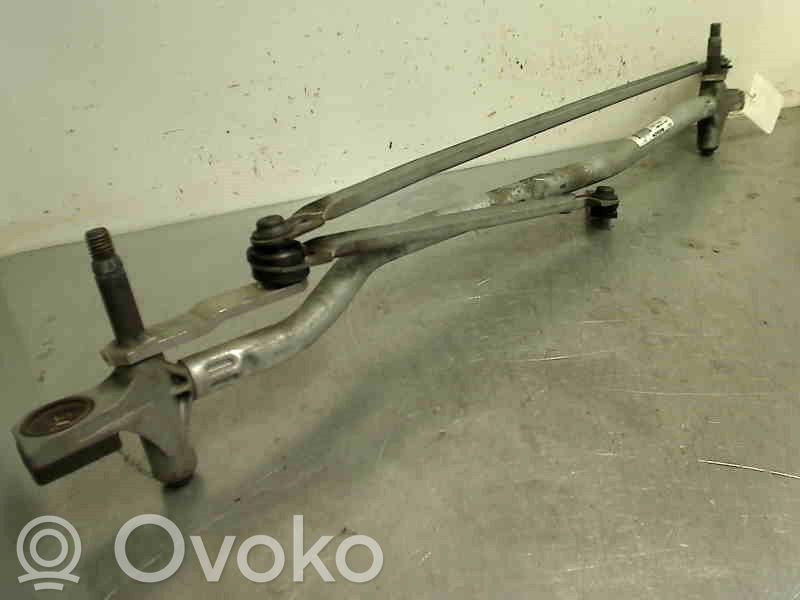 Volvo V70 Front wiper linkage 