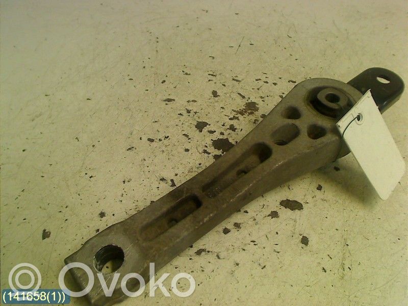 Volkswagen Golf VI Gearbox mount 