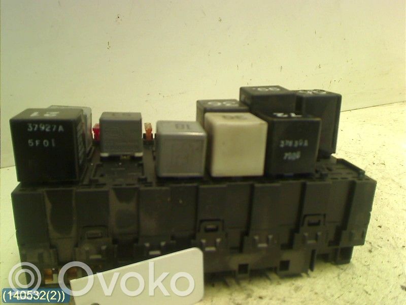 Módulo de fusible   7M0937025D,TRW