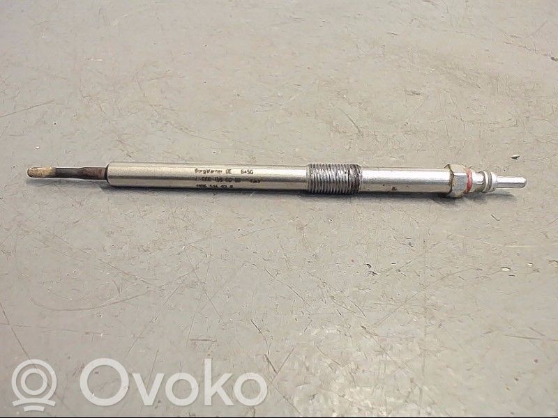 Nissan NP300 Świeca żarowa 