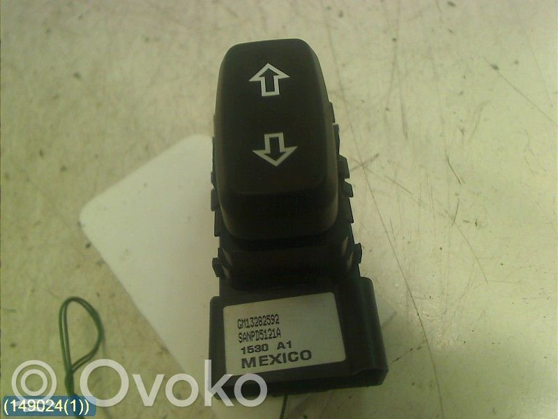 Seat control switch   13282592,1530A1