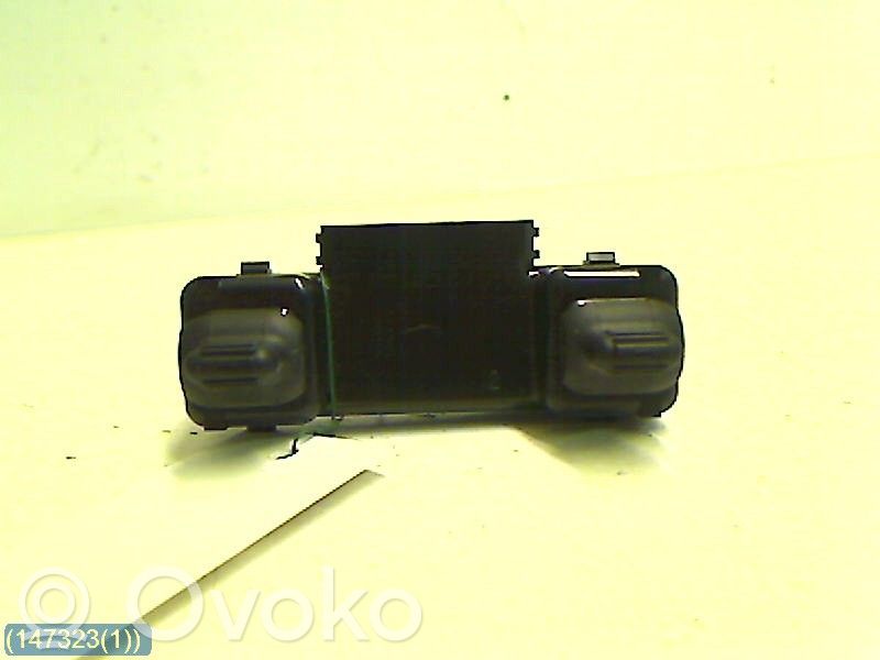 Electric window control switch   56010091AB,39754D