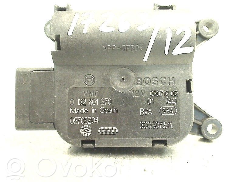 Volkswagen PASSAT B7 Motorino attuatore ricircolo aria dell’A/C 