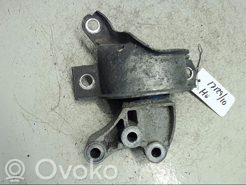Ford Ka Engine mounting bracket 