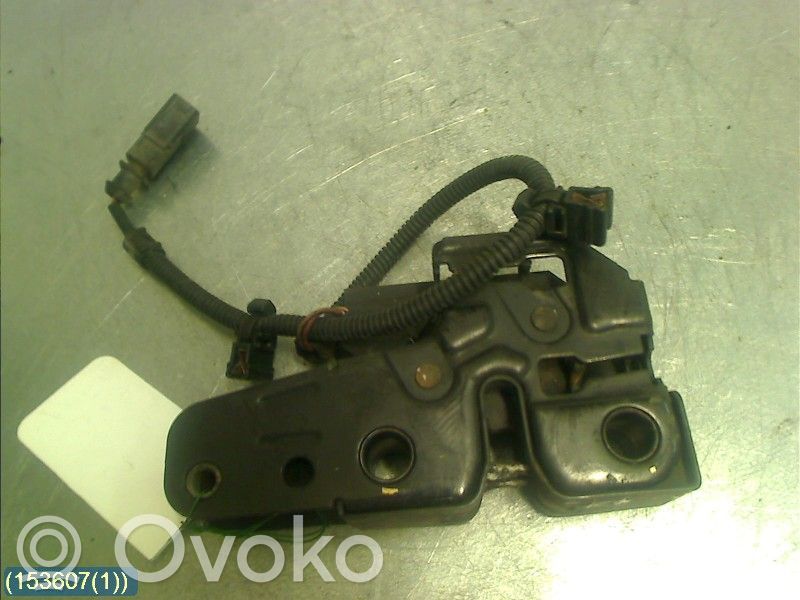 Volkswagen Touran I Engine bonnet/hood lock/catch 