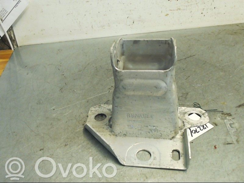 Renault Clio III Front bumper shock/impact absorber 
