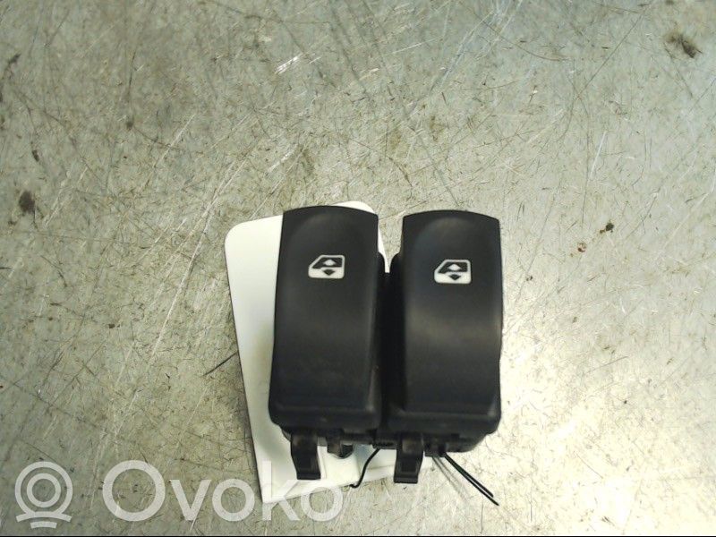 Electric window control switch   8200214939,214939