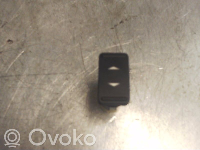 Electric window control switch   1379197,3168420,6M2T14529DA