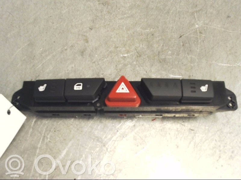 KIA Ceed Hazard light switch 