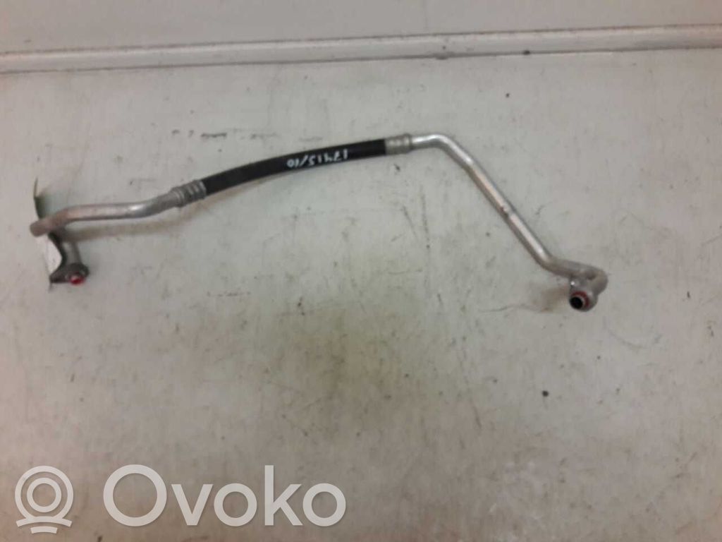 Ford Focus Ilmastointilaitteen putki (A/C) 