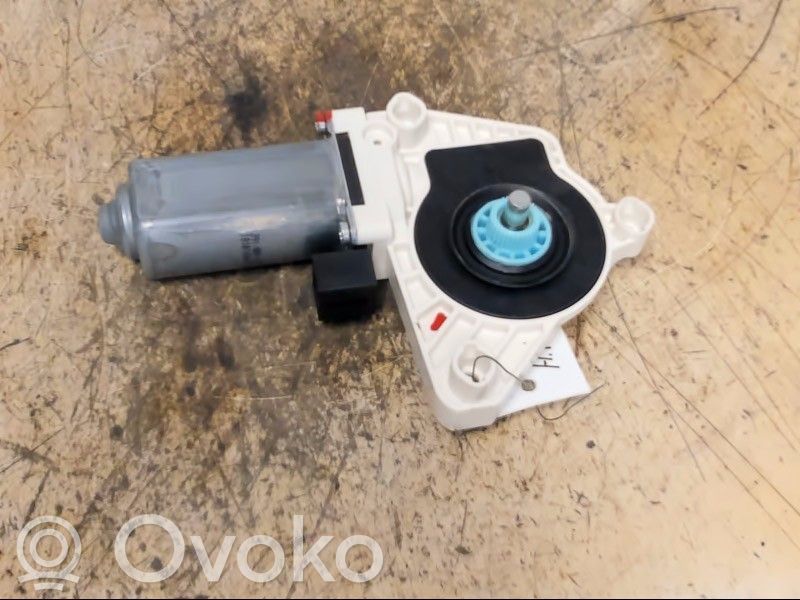 Silnik regulatora szyby drzwi przednich   5Q4959802B,1036C22941108,5Q4959802B