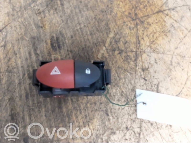 Hazard light switch   93197899,E3160101,252100991RB