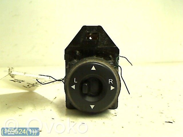 Wing mirror switch   935601H000,457480