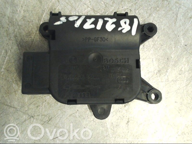 Volkswagen Touareg I Actuator/motor clapetă debit aer A/C 