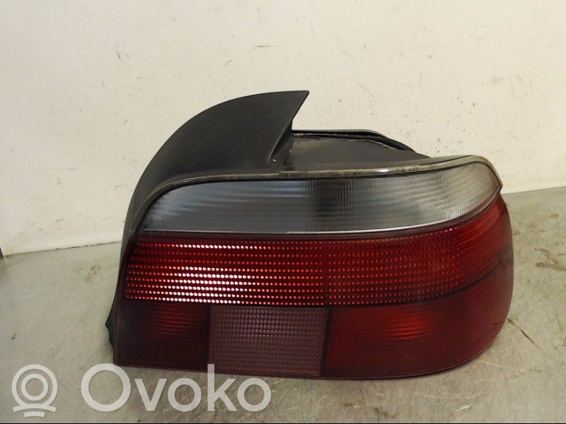 BMW 5 E39 Galinis žibintas kėbule 