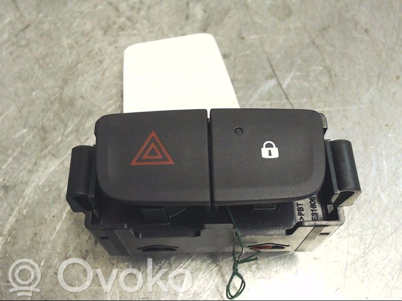 Renault Trafic III (X82) Interruttore luci di emergenza